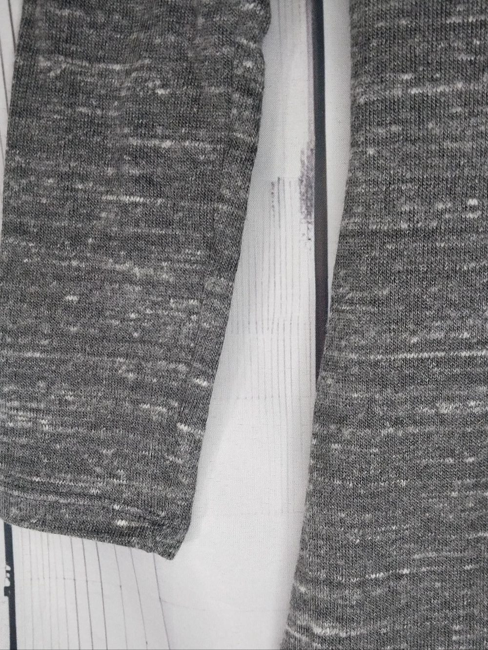 Dolan Athropologie Gray Knit Long-Sleeve Cozy Soft Twist-Hem Casual Chic Dress - Picture 5 of 9